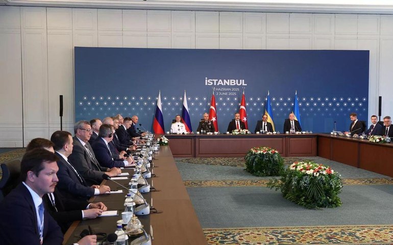 Análise: Moscou e Kiev avançam em questões humanitárias, mas Europa se arma para lutar contra Rússia