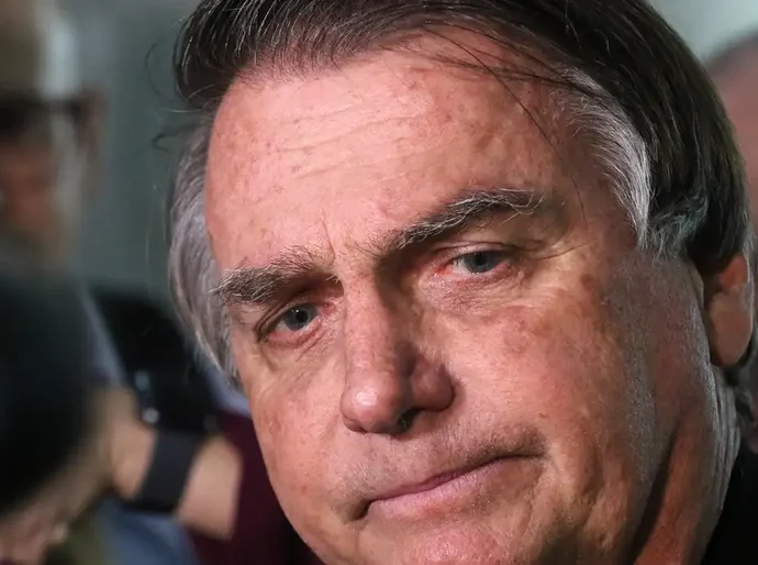 Moraes nega mais um recurso de Bolsonaro contra condenação por golpe