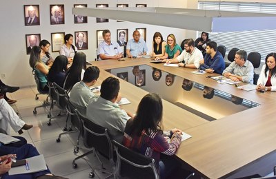 Sesi e Sinduscon firmam convênio para trabalhador conquistar ensino médio