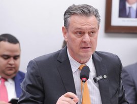 Fávaro diz que diálogo entre Lula e Alcolumbre está travado, mas deve ser retomado