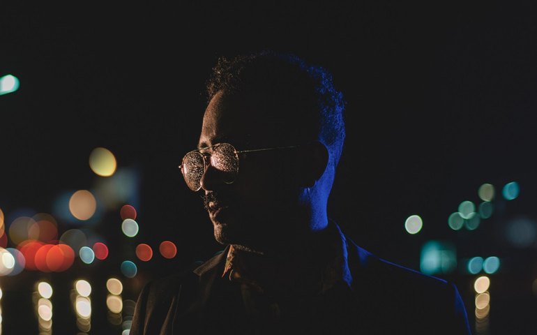 Janu se despede do álbum “Lindeza” em vídeo ao vivo com canções do primeiro disco e inéditas