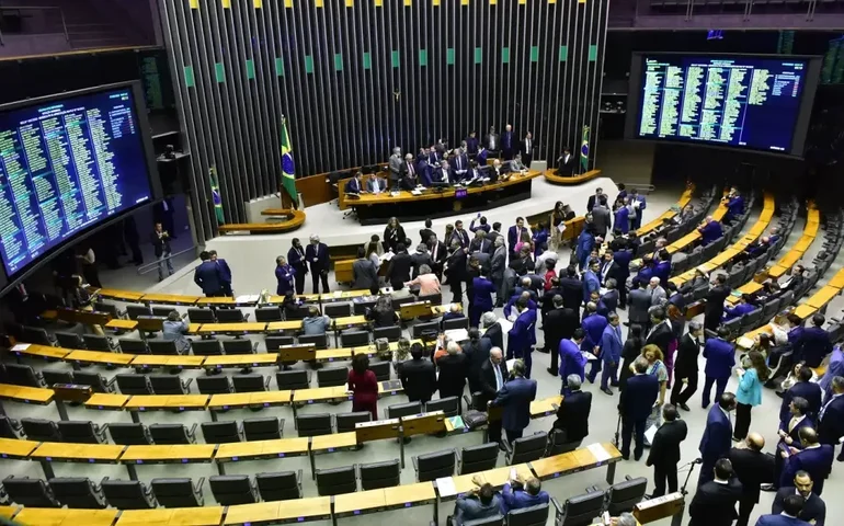 Minirreforma eleitoral: organizações e pesquisadores pedem inclusão de regras para propaganda na internet em 2024