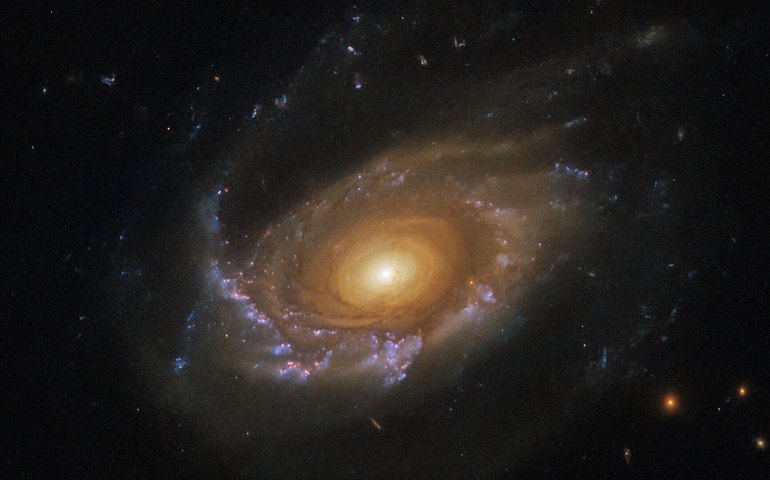A energia escura que causa a expansão do universo pode não ser o que parece, dizem cientistas