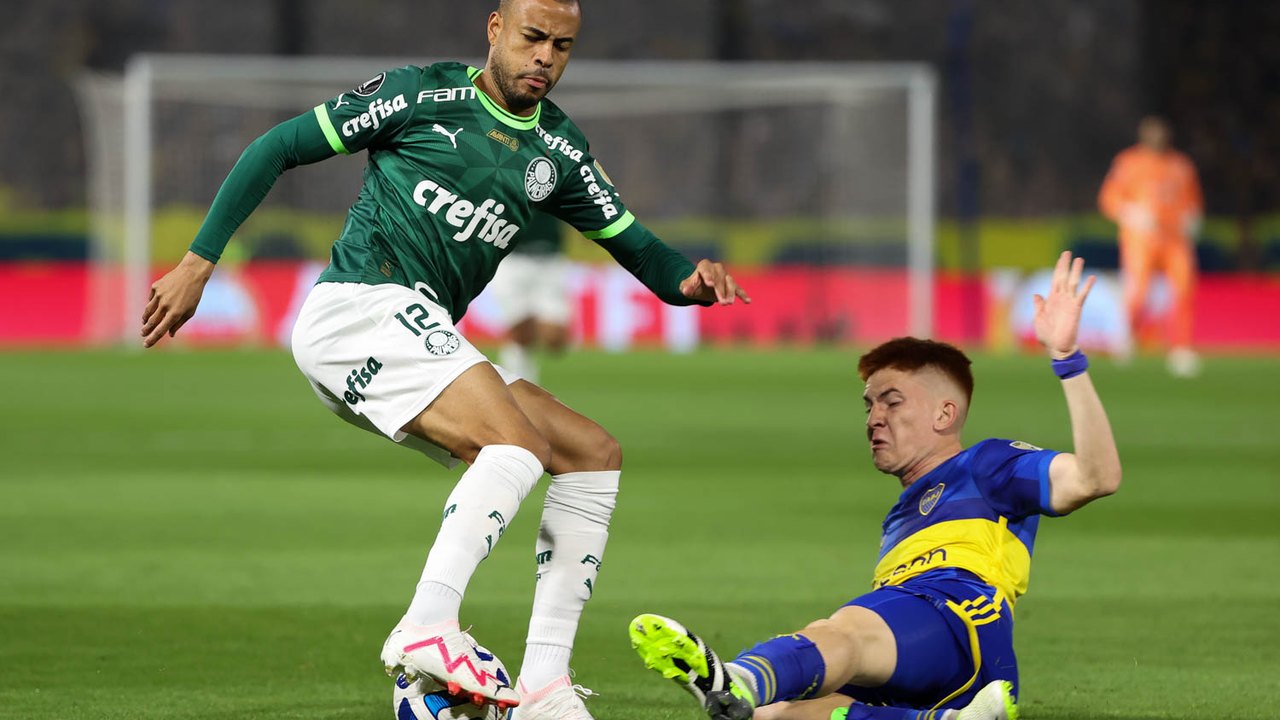 Abel Ferreira observa reservas atrás de substituto do suspenso Endrick no Palmeiras