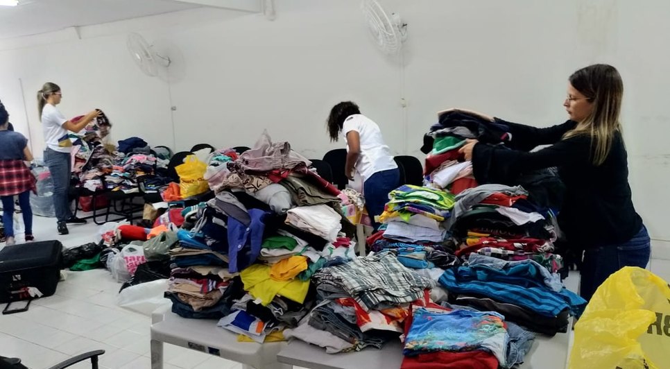 DOAÇÃO DE ROUPAS LARGO DA APARECIDA / Foto: Secom/PMA