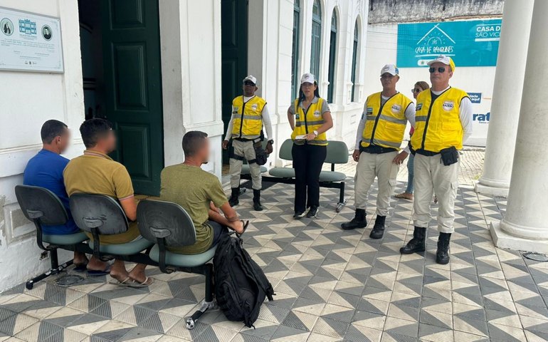 Ronda no Bairro apoia ações da PM e realiza atendimentos sociais em Maceió