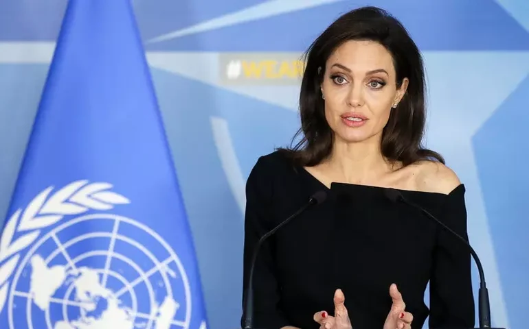 Angelina Jolie, 50 anos e o sonho de morar no Camboja