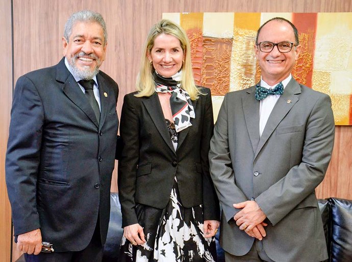 Procuradores de Justiça visitam a presidente do Tribunal de Contas