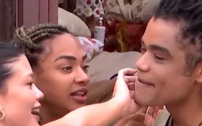 'Tá lindo': Aline aprova novo look de Diogo e diz que agora tem desculpa para beijá-lo de novo