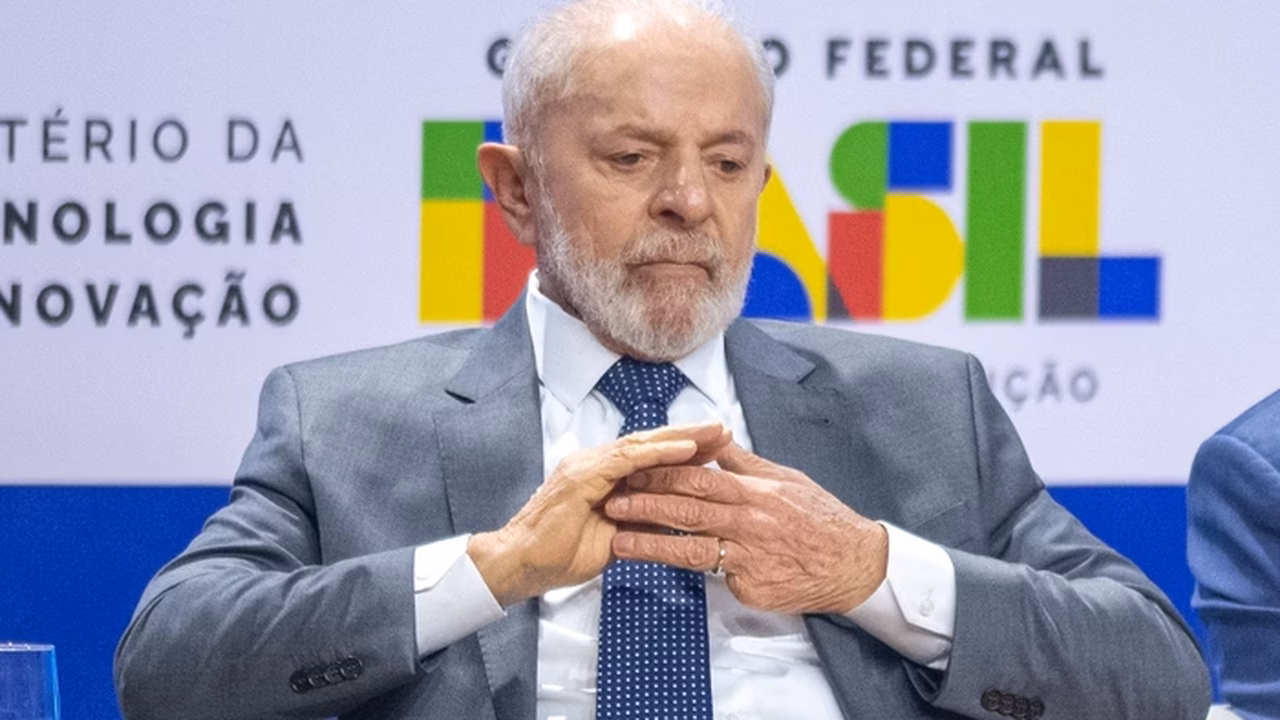 Lula conversa com presidente da Comissão Europeia e reitera expectativa por acordo com Mercosul