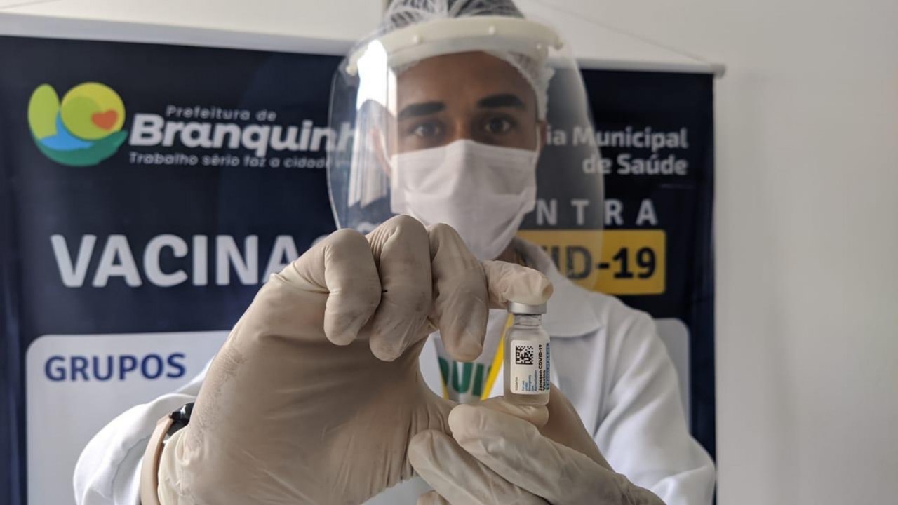 Saúde de Branquinha começa a aplicar vacina da Janssen contra a Covid-19