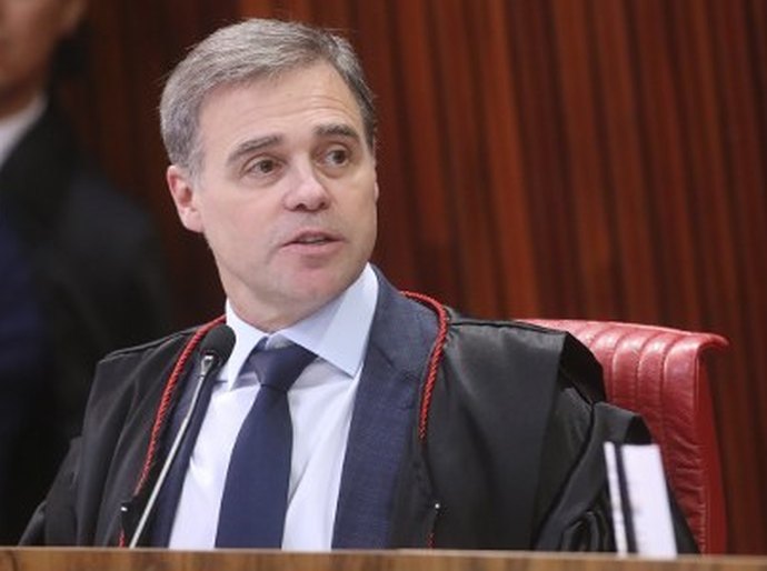 TSE mantém multa a prefeita e vice eleitos de Pilar (AL) por propaganda eleitoral irregular