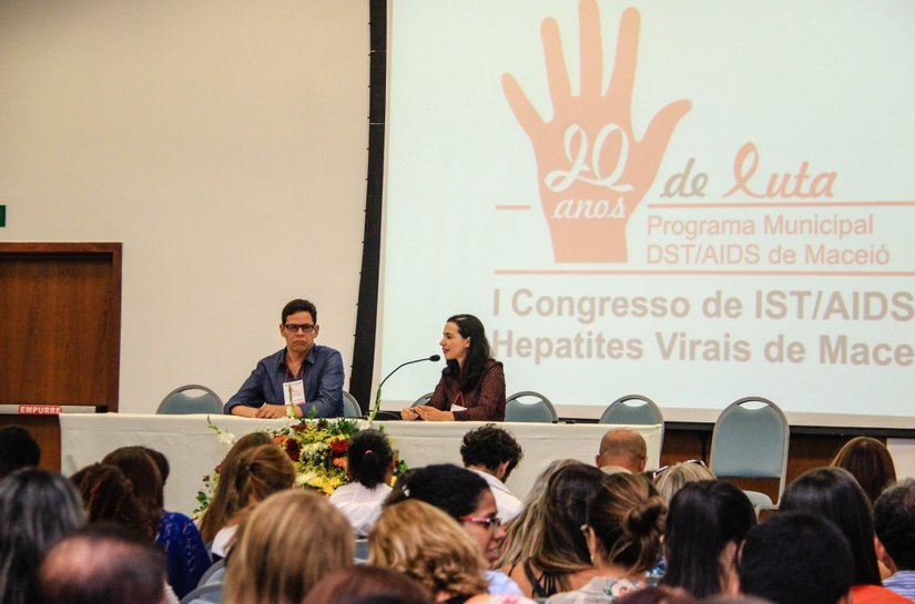 Congresso debate avanços e desafios na luta contra a Aids