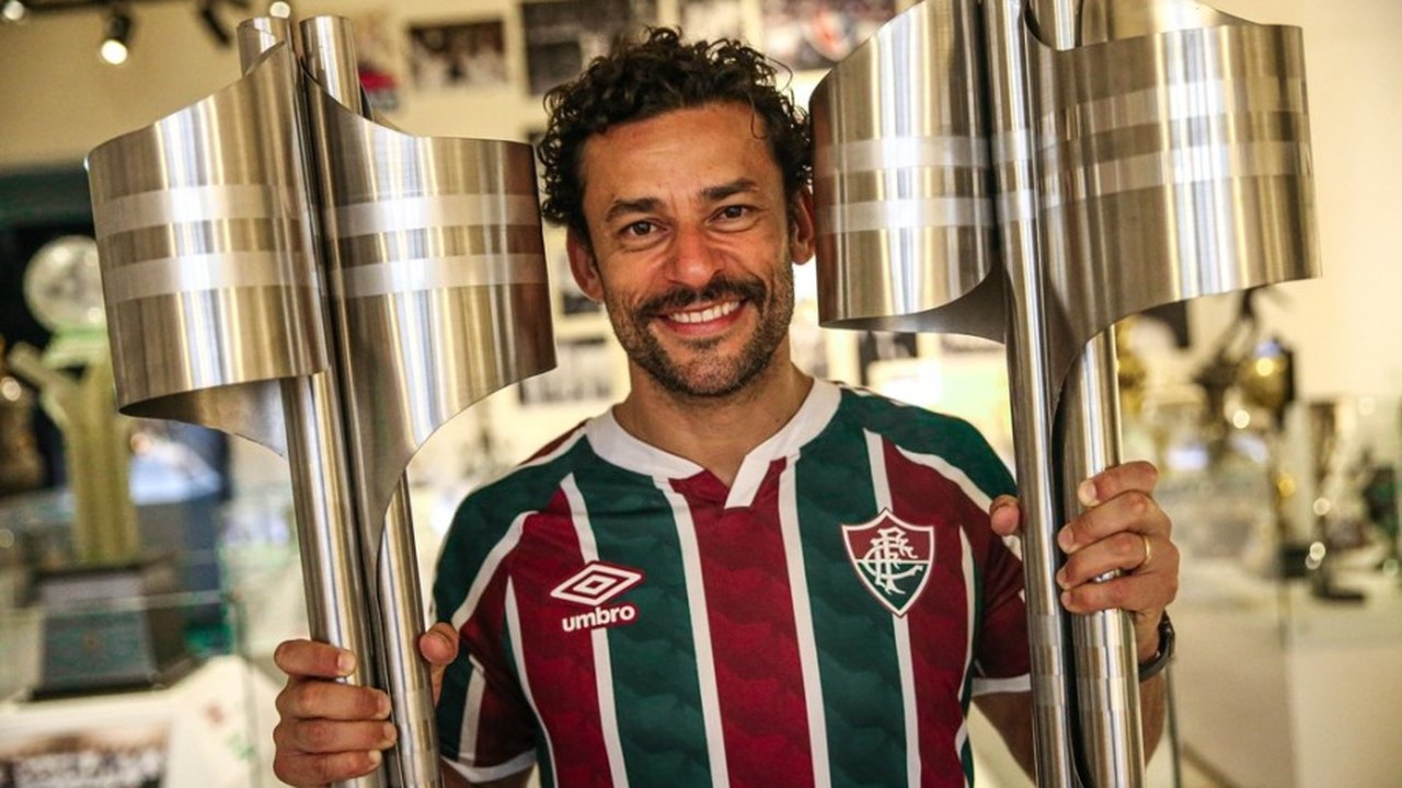 Ídolo Fred é novo diretor de Planejamento do Fluminense; Diniz assina renovação