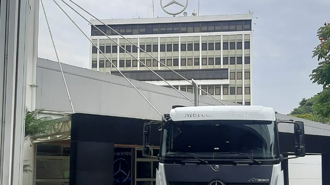 Mercedes-Benz renova linha Atego e revela novos modelos extrapesados
