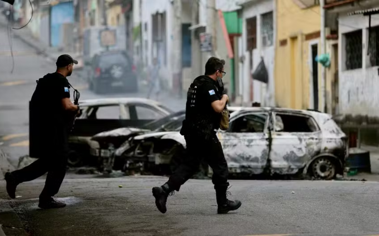 Deputados divergem sobre operação policial no Rio de Janeiro