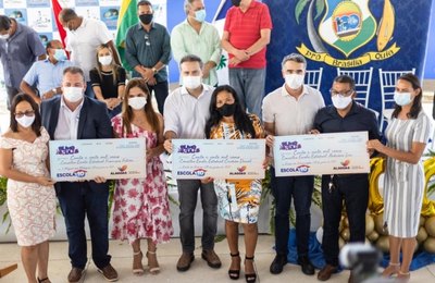 Governo descentraliza R$ 40 milhões para reestruturar escolas para volta ao presencial