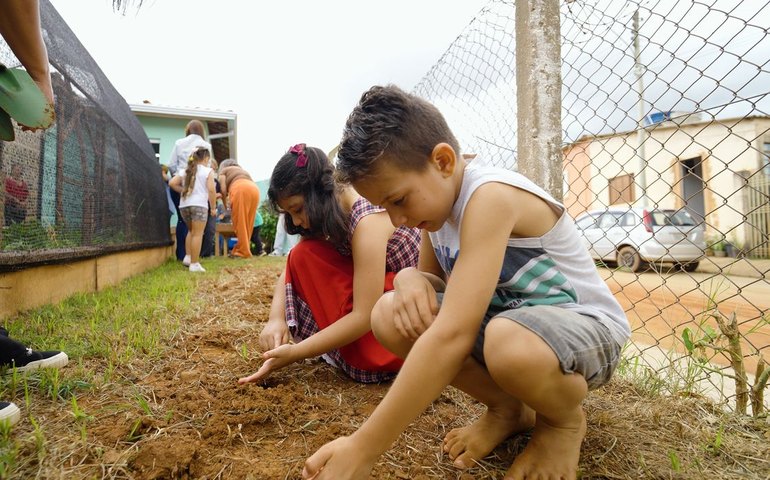Natureza e saberes tradicionais guiam projeto premiado em escola rural