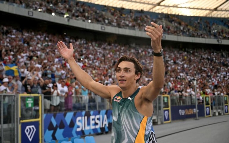 Duplantis bate o recorde mundial no salto com vara na etapa da Silésia da Diamond League