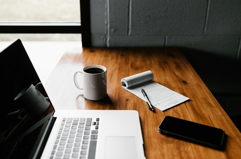 Coursera lança cursos dublados em Português por IA