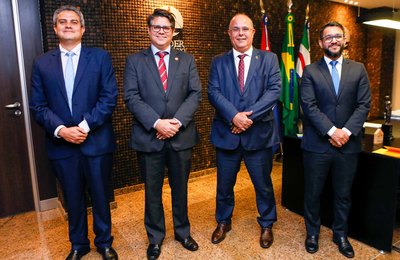 Presidente do TJAL recebe corregedor-regional da Justiça Federal da 5ª Região