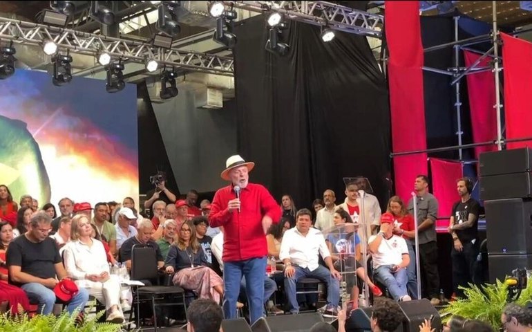 Lula aposta em eleitores para expor ações do governo e diz que Trump 'não é xerife do mundo' (VÍDEO)
