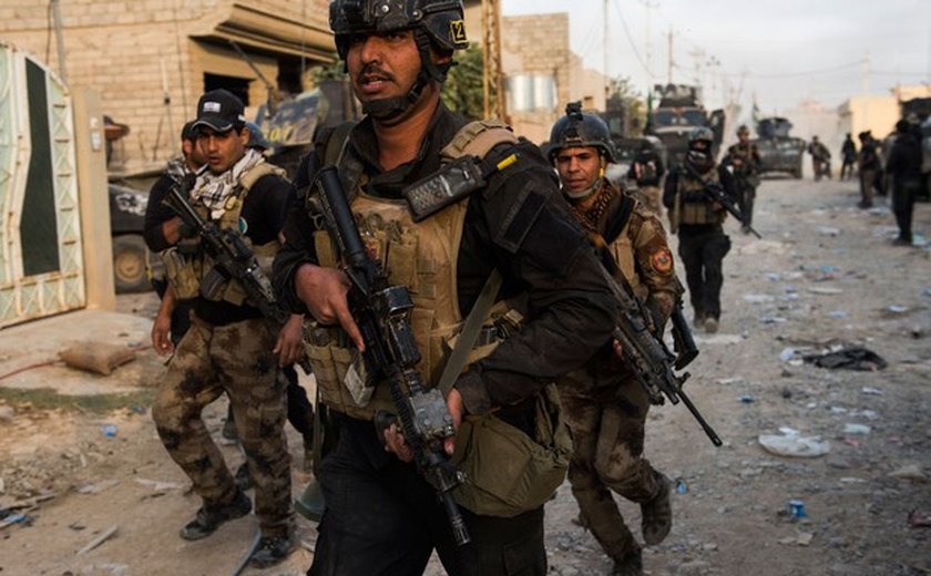 Forças de elite iraquianas avançam nas ruas de Mossul