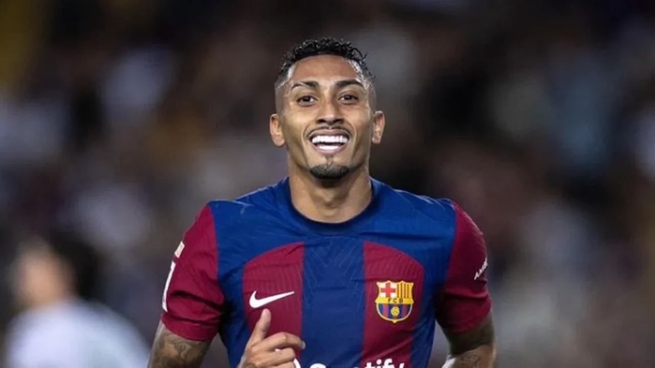Raphinha é escolhido para ser capitão do Barcelona