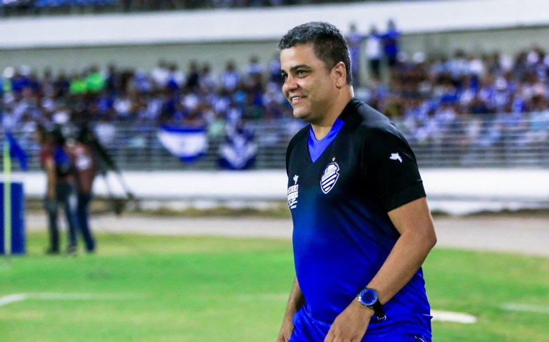 Marcelo Cabo fala sobre formação do elenco para Série A e metas de 2019: &#8220;Sem loucuras agora&#8221;