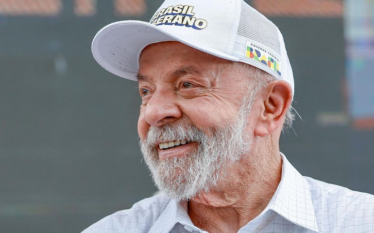 Após aprovação da isenção do IR, Lula quer transporte público grátis como trunfo eleitoral em 2026