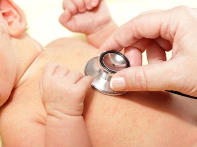 Programa Mais Médicos diminui mortalidade infantil entre bebês