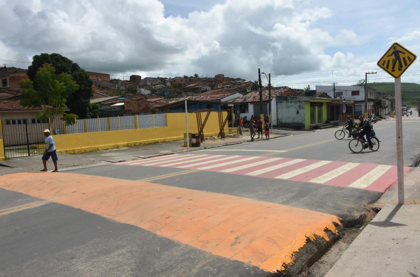 Governador assina ordem de serviço do programa Pró-Estrada em Jacuípe
