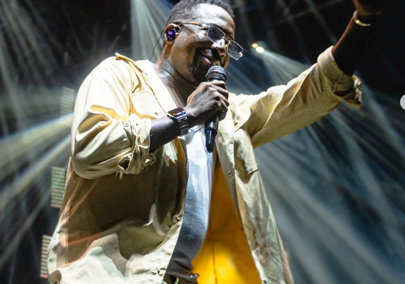 Mumuzinho lança “Arlindo Luz” em tributo a Arlindo Cruz