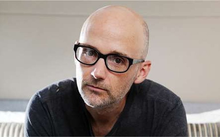 Moby de volta às raízes da eletrônica