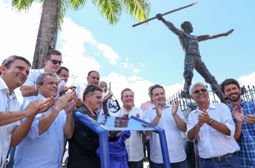 Renan Filho inaugura vias urbanas e acessos asfaltados em União