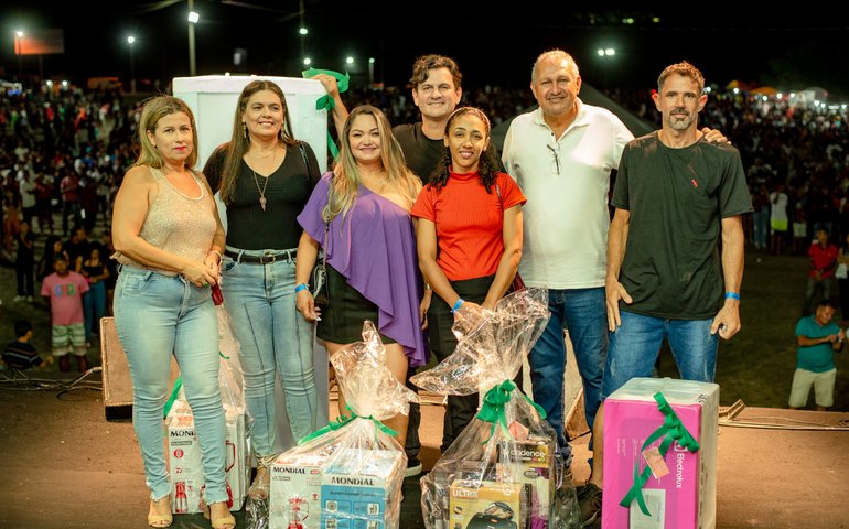 Prefeitura de Coruripe promove Festa do Servidor com premiações e atrações musicais