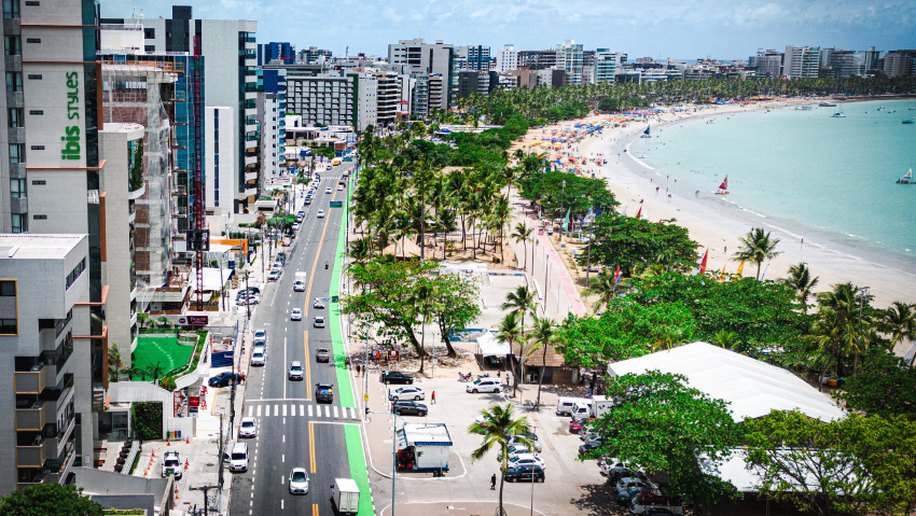 Faixa Verde da orla marítima de Maceió garante segurança e mobilidade