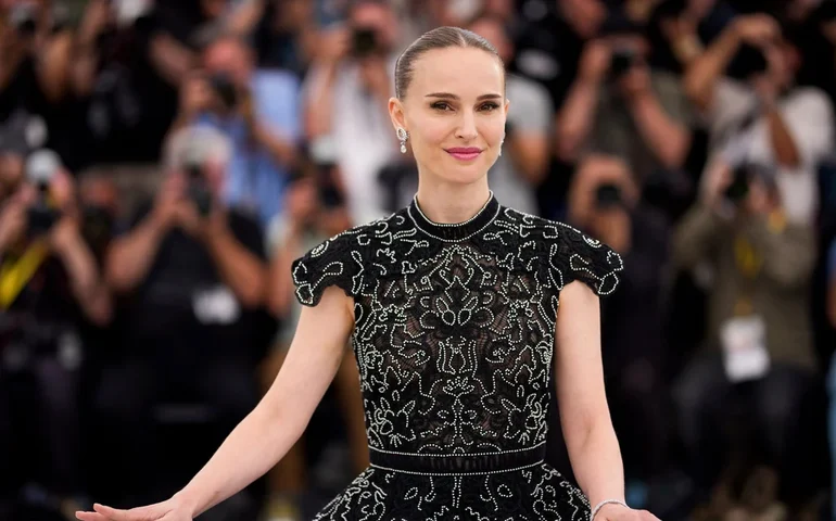Natalie Portman está grávida de seu terceiro filho, o primeiro com Tanguy Destable