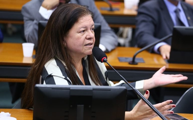 Projeto prevê atendimento psicossocial para filhos de presos e de vítimas de violência