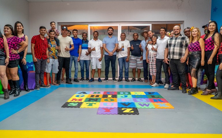 Prefeito Lucas Santos inaugura creche e assina ordem de serviço para pavimentação no Povoado Lagoinha, em Traipu