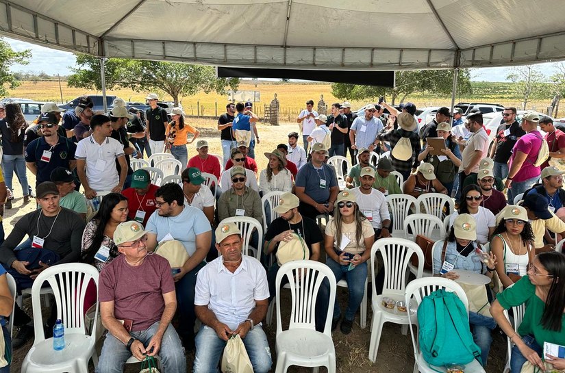 Sistema Faeal/Senar promove dia de campo do Projeto Forrageiras em Monteirópolis