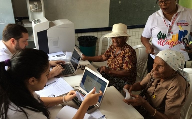 Thaise Guedes quer melhorias no mercado público e construção de terminal rodoviário em bairro de Maceió