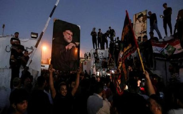 Embaixada sueca no Iraque é incendiada na véspera de queima pública do Alcorão em Estocolmo