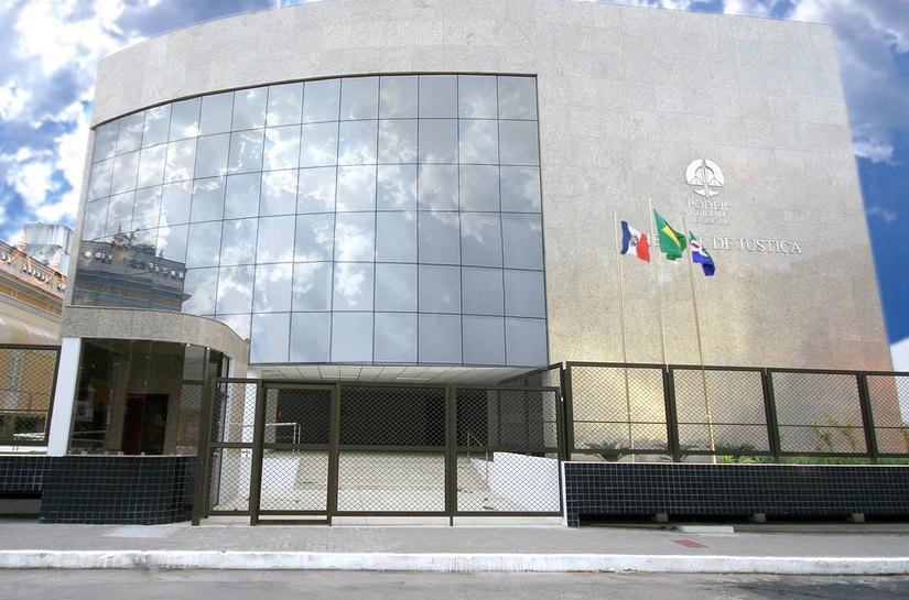 ﻿3ª Câmara Cível tem processo contra posto por combustível irregular