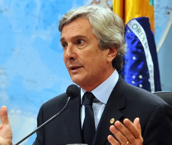 Collor: Governo de AL diz que levou meses para avisar sobre tornozeleira por não saber e-mail