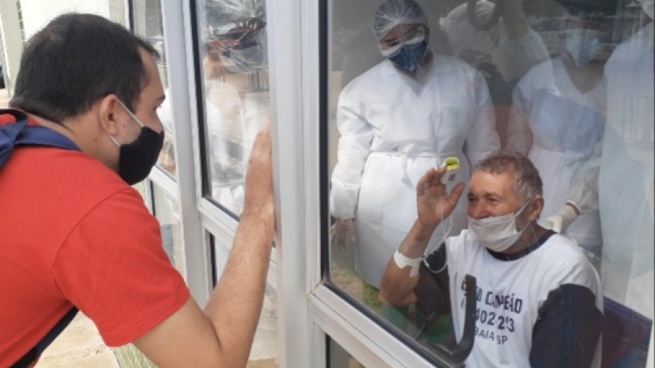 Covid: Hospital de Emergência do Agreste lança programa que garante visita a pacientes