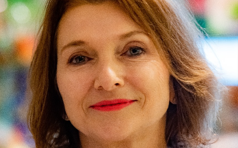 Bienal de Alagoas: Cléo Busatto lança livro e promove palestra sobre literatura infantojuvenil