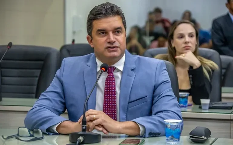 Na Câmara, Rui poderá ser um ‘calo no sapato’ da gestão de JHC/Cunha em Maceió