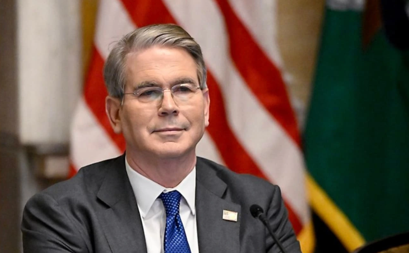 Greer e Bessent instam G7 a impor tarifas sobre países que compram petróleo da Rússia