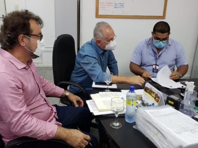 Estado e municípios assinam nova pactuação do Escola 10 na segunda, dia 2
